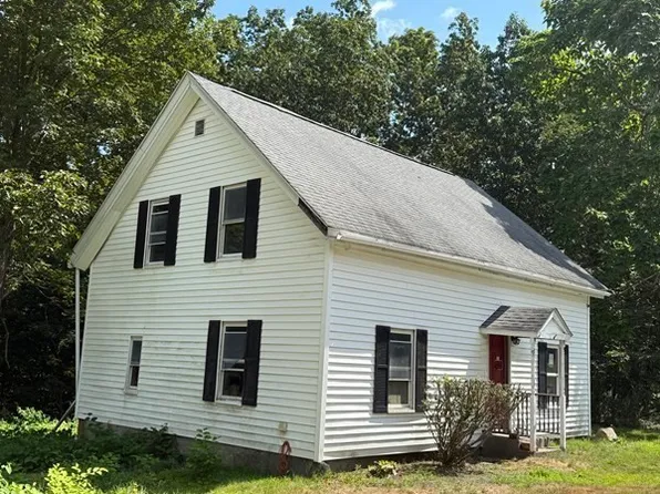 303 Ponakin Rd, Lancaster, MA 01523