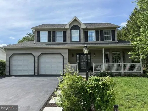 6074 Mayfair Dr, Harrisburg, PA 17112