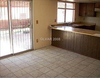 4th image of 5105 Brownwood Ave