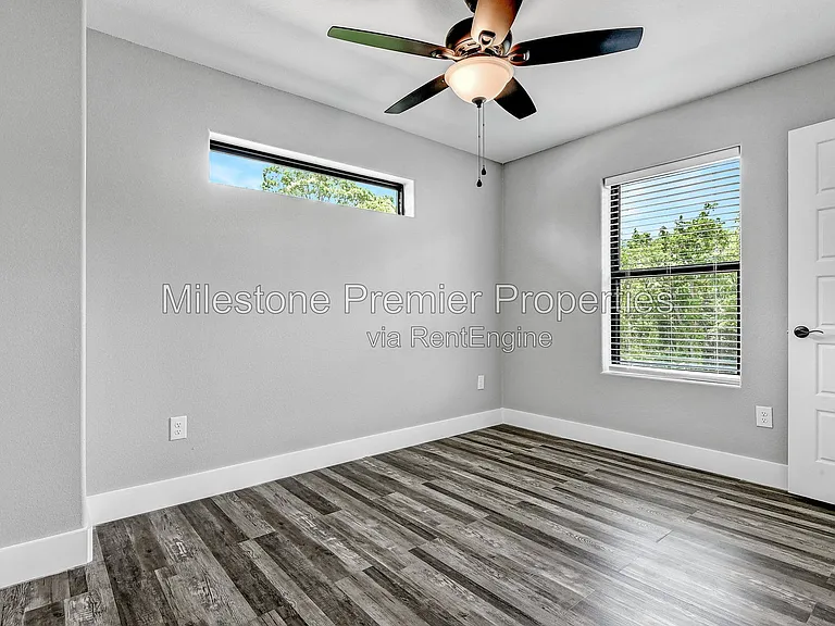 1323 S 5th Ave — Photo 16