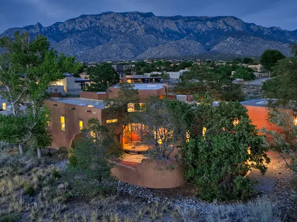 1726 Quail Run Ct NE, Albuquerque, NM 87122
