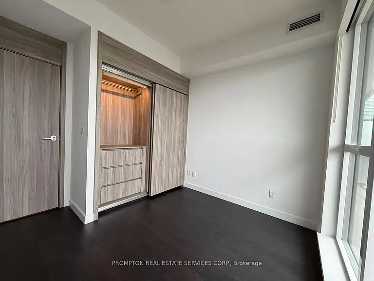 18 Esther Shiner Blvd #2201 — Photo 13