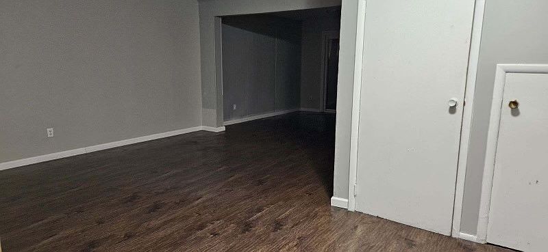 2nd image of 4414 Maple Ln