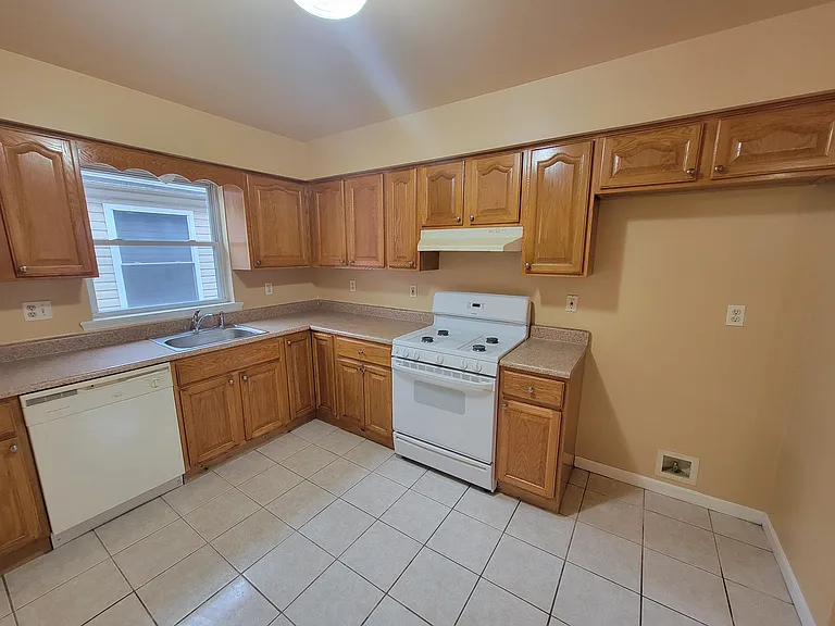 45 Aldine St — Photo 12