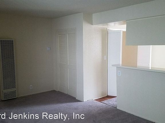 3rd image of 4776 W 132nd St APT 12