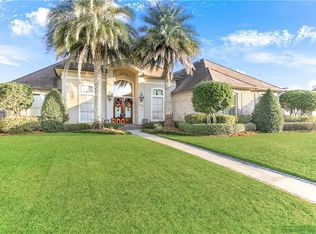 3317 Heatherwood Dr, Harvey, LA 70058