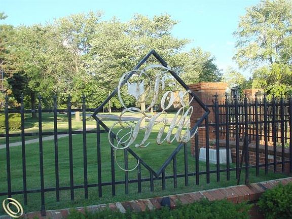 3rd image of 764 E Fox Hills Dr #1