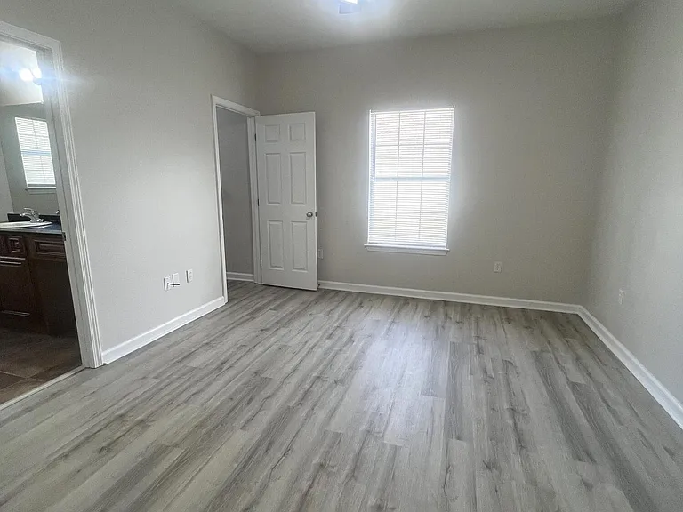 11601 Oaklane Dr — Photo 12