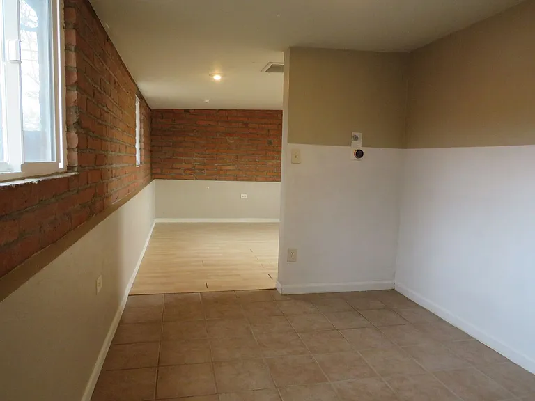 1610 E Copper St — Photo 19