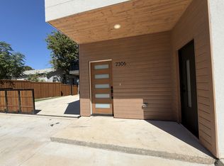 2306 E 11th St, Dallas, TX 75203