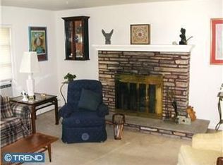 411 S Sterling Rd, Elkins Park, PA 19027