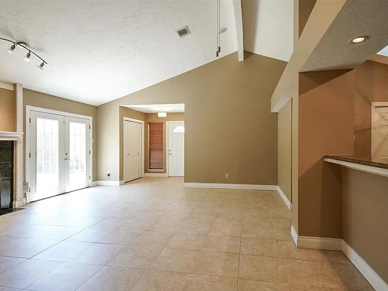 3406 Cape Forest Dr — Photo 6