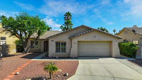 45930 Las Colinas Photo 1