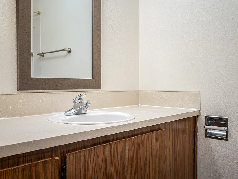Rose Villa Apartments — Photo 23