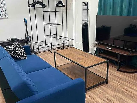 Studio, 400 sqft, $2,000 — Photo 3
