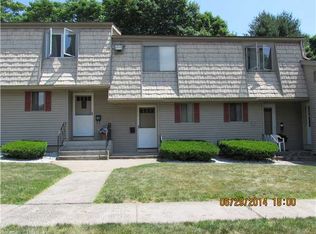 4 Locust Cir, Rocky Hill, CT 06067