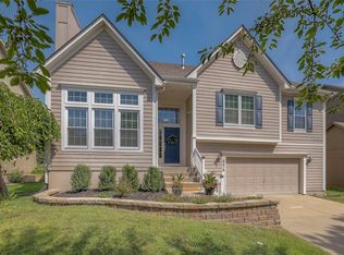 16678 W 155th Ter, Olathe, KS 66062