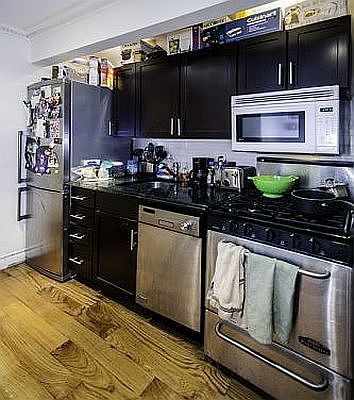 1st image of 320 W 14th St APT 4B