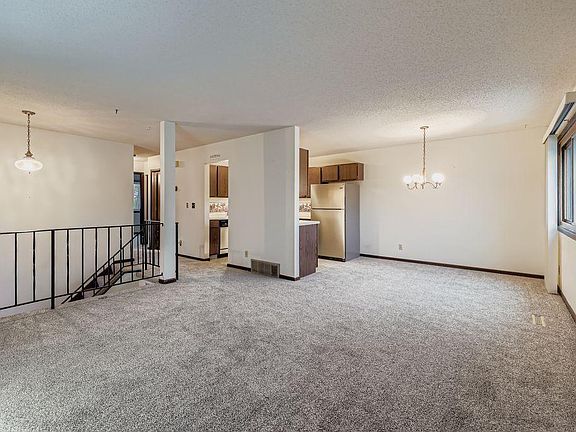 3rd image of 3901 Conroy Trl