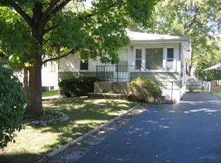 685 Conover Ln, Saint Louis, MO 63126