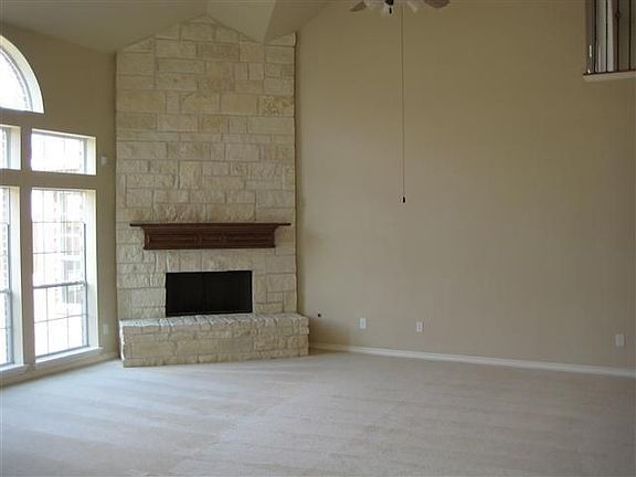 4th image of 718 Stubbs Bend Dr