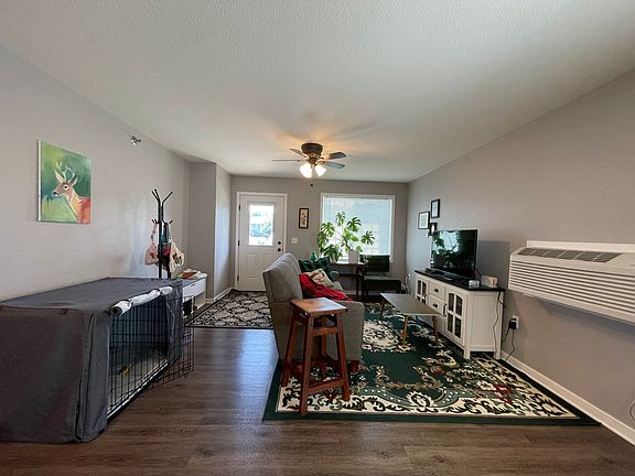 3rd image of 3206 Gateway Drunit A