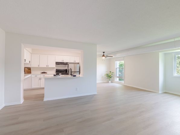 240 Central Ave N #230-215