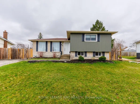 14 Roxborough Ct, Saint Catharines, ON L2M 6E3