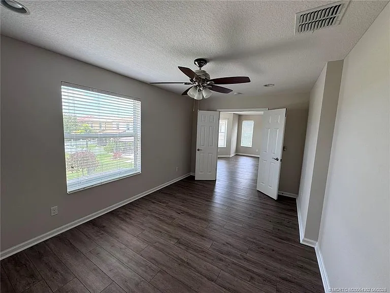 11239 SW Barton Way — Photo 28