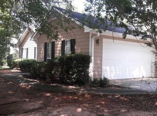 5886 Giles Rd, Lithonia, GA 30058