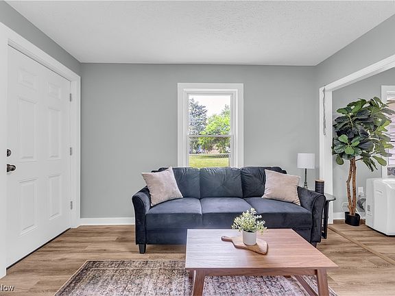 5th image of 6615 Lawn Ave