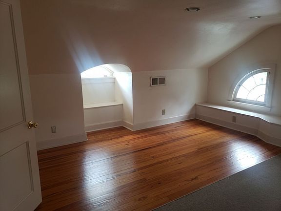 5th image of 2843 N Front St Space U301