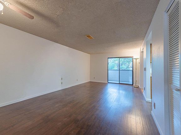 4th image of 615 San Conrado Ter Unit 3