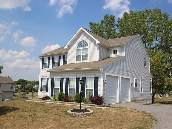 4th image of 8 Goldfinch Dr