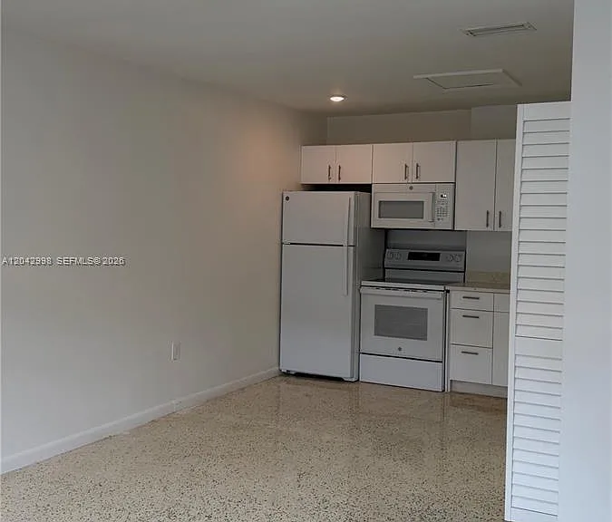612 NW 43rd Ct #0 — Photo 11