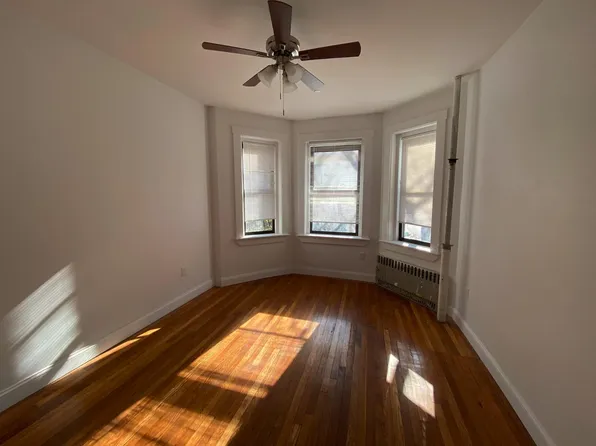 69 Gainsborough St, Boston, MA