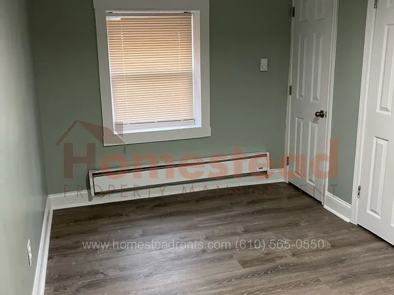4521 N 7th St — Photo 2
