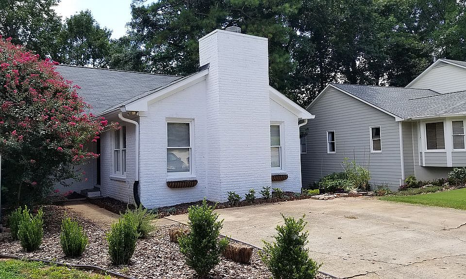 1st image of 1904 Cooper Landing Dr SE