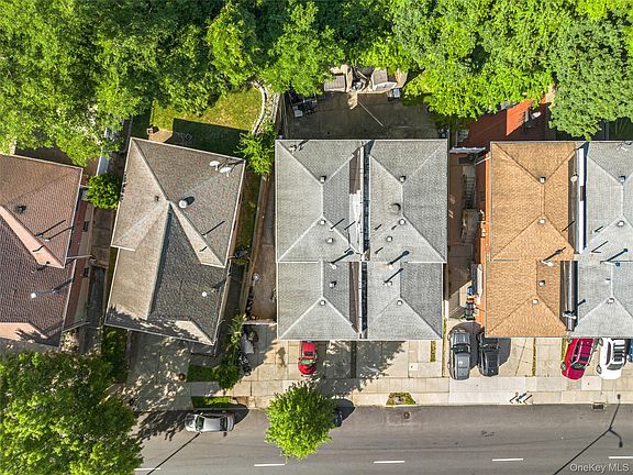 2nd image of 6915 Little Neck Parkway