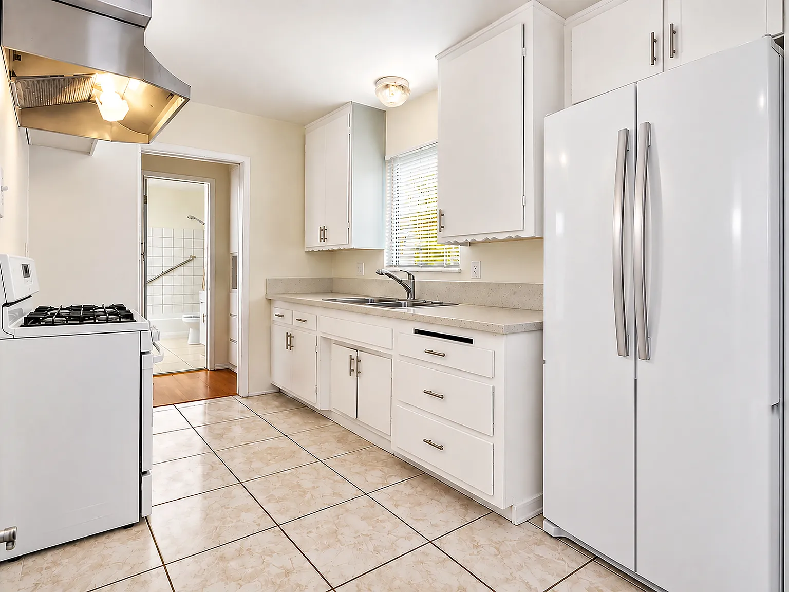1 bed, 600 sqft, $1,695 — Photo 2