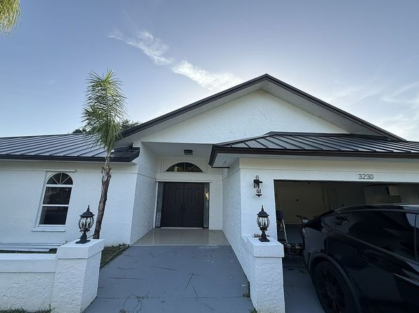 3230 SW Alexander Ct