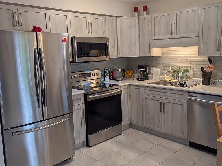 48 Haney Dr — Photo 5