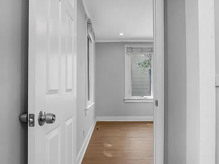 2135 Dorchester Rd — Photo 33
