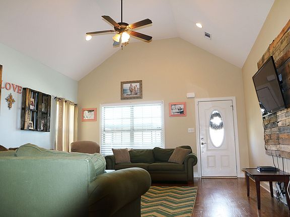 Living Room(open floor plan)