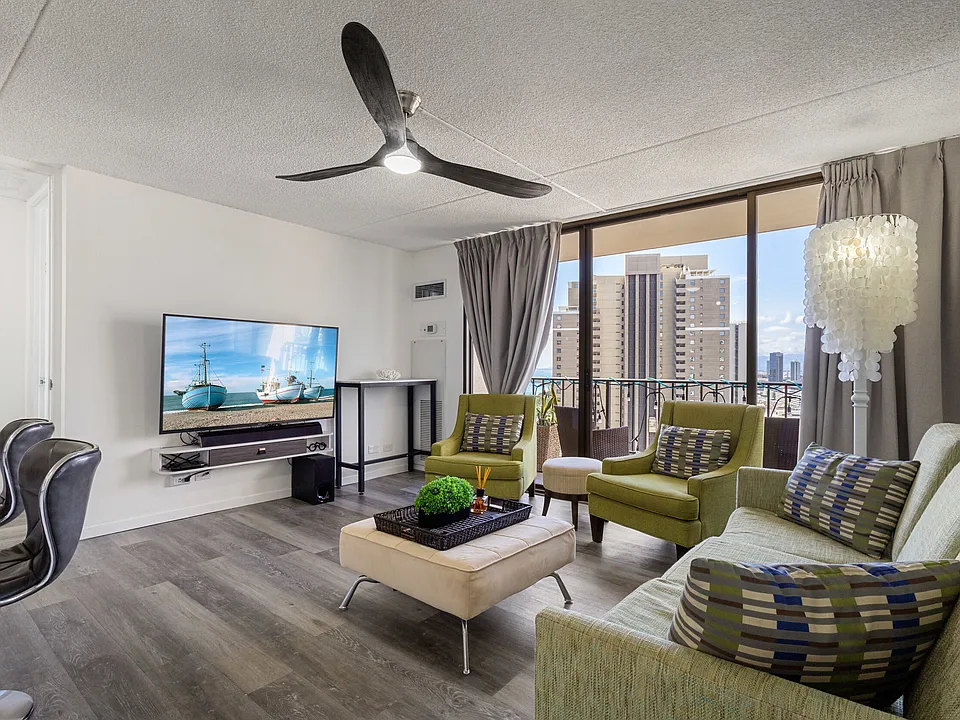 411 Hobron Ln #3004