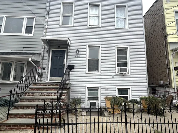 228 Bowers Street image 1 of 14