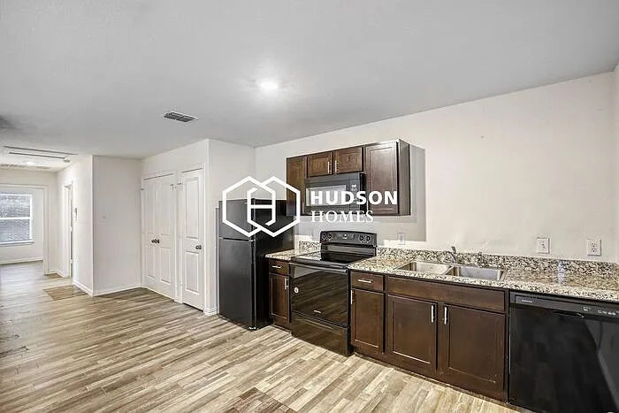 718 Garland Ave #A — Photo 7