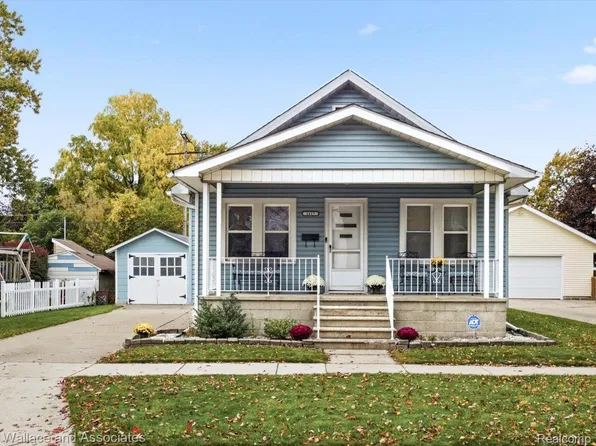 1417 18th St, Port Huron, MI 48060