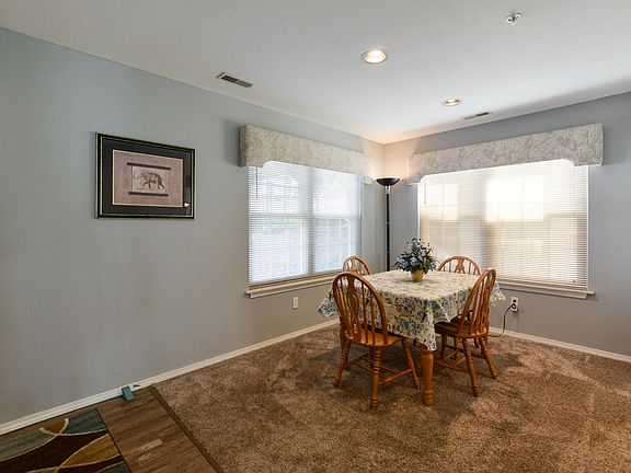 5th image of 351 S Wildwood Dr APT 11
