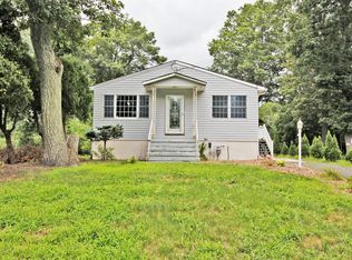 9 E 1st St, Howell, NJ 07731